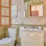 Pearl Of Windsor Park * אדחה