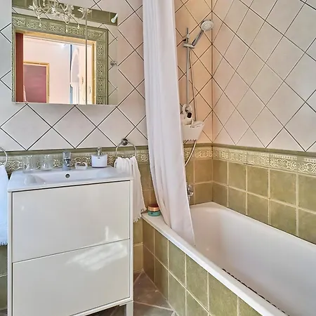 Lägenhet Pearl Of Windsor Park